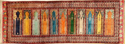 Kaisery "Saf" alt (Flosh), Türkei, um 1940,Floshseide, ca. 236 x 86 cm, EHZ: 2 (Fleck) . Schöne Farben.