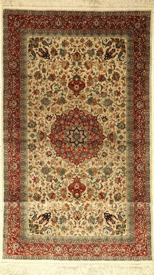 Seiden Täbriz alt, China, ca. 30 Jahre, reine Naturseide, ca. 158 x 93 cm, EHZ: 2-3