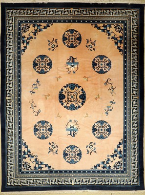 China antique finish, ca. 30 Jahre, Wolle auf Baumwolle, ca. 366 x 274 cm, EHZ: 2-3(Flecken)