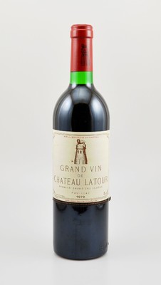 1 Flasche 1979 Chateau Latour, Pauillac, Premier Grand Cru Classe, ca. 75 cl, Füllstand: ca. into neck, Etikett min. beschmutzt, unverkostet, ...