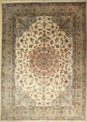 Täbriz fein "Part-Silk", (50 RAJ), Persien,ca. 30 Jahre, Korkwolle mit Seide, ca. 358 x 255 cm, feine Qualität, EHZ: 2 (gleichmäßig ...