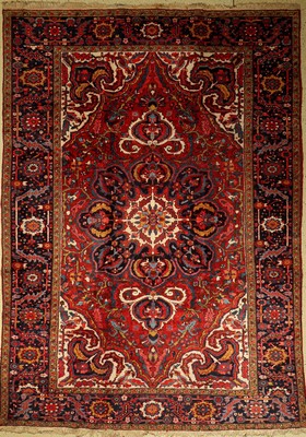 Heriz, Persien, ca. 50 Jahre, Wolle auf Baumwolle, ca. 343 x 243 cm, EHZ: 2-3