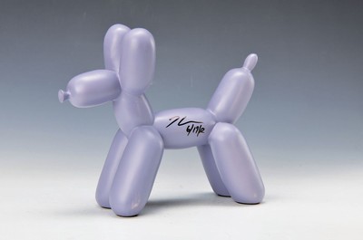 Jeff Koons, geb. 1955, "Balloon Dog", Skulptur aus Kunstharz, handsign., dat. 6/19/12, ca. 21x26x9 cm, ca. 2 kg