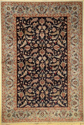 Esfahan fein, Persien, ca. 50 Jahre, Korkwolle mit und auf Seide, ca. 226 x 155 cm,EHZ: 2, (verblaßt)