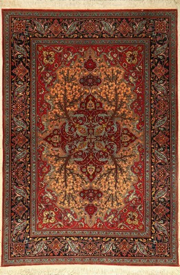 Feiner Lahore alt, Indien, ca. 40 Jahre, Korkwolle mit Seide, ca. 200 x 140 cm, EHZ: 3 (Stellenweise Mottenfraß).