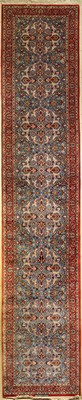 Feiner Esfahan (Signiert), Persien, ca. 30 Jahre, Korkwolle mit und auf Seide, ca. 430 x 89 cm, EHZ: 2-3