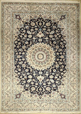 Nain, Persien, ca. 40 Jahre, Wolle mit Seide, ca. 400 x 290 cm, EHZ: 2-3