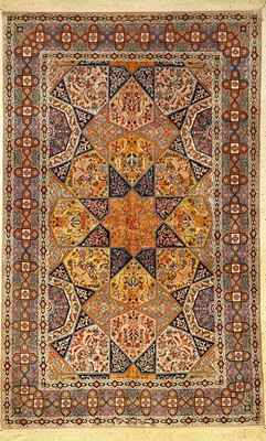 Feiner Esfahan "Haghighi" alt "Signiert" (Gelbe Seiden-Highlights), Persien, 40 Jahre alt, Korkwolle mit und auf Seide, ca. 240 ...