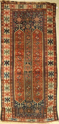 Karabagh Kazak antik, Kaukasus, 19.Jhd., Wolle auf Wolle, ca. 237 x 110 cm, Kolonnen Muster, EHZ: 4-5