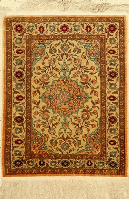 Hereke Seide sign., Türkei, um 1960, reine Naturseide, ca. 73 x 53 cm, EHZ: 2