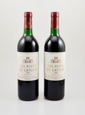 2 Flaschen 1993 Les Forts de Latour, Pauillac, 2. Wein von Chateau Latour, je ca. 75 cl, 12,2 % Vol., Füllstände: je ca. top shoulder, Etiketten ...