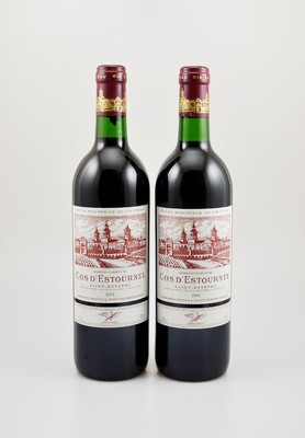 2 Flaschen 1991 Chateau Cos d'Estournel, Saint-Estephe, Grand Cru Classe, je ca. 75 cl, 12,5 % Vol., Füllstände: je ca. into neck, Etiketten ...