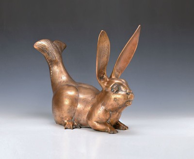 Gernot Rumpf, geb. 1941 Kaiserslautern, Hase, große Bronzeskulptur, sign., Gießerstempel, ca.42x53x27 cm, ca. 9,7 kg