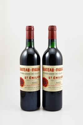 2 Flaschen 1989 Chateau-Figeac, Saint-Emilion, Premier Grand Cru Classe, je ca. 75 cl, 13 % Vol., Füllstände: je ca. into neck, gute ...