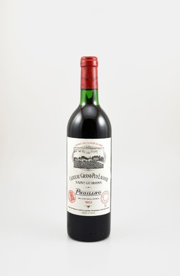 1 Flasche 1983 Chateau Grand-Puy-Lacoste, Saint Guirons, Pauillac, Grand Cru Classe, ca. 75 cl, Füllstand: top shoulder, Etikett l. beschmutzt, ...