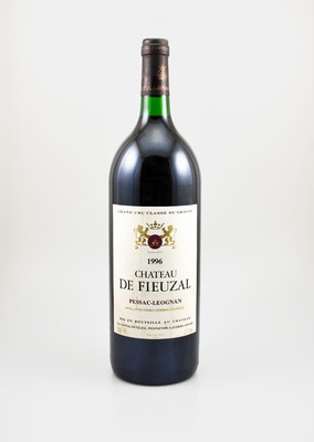 1 Magnumflasche 1996 Chateau de Fieuzal, Pessac-Leognan, Grand Cru Classe de Graves, ca. 150 cl, 12,5 % Vol., Füllstand: into neck, Etikett l. ...