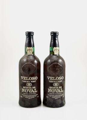 2 Flaschen Veloso Tawny Port, Quinta Do Noval, je ca. 75 cl, 19 % Vol., Füllstände: je into neck, gute Erhaltungszustände, unverkostet