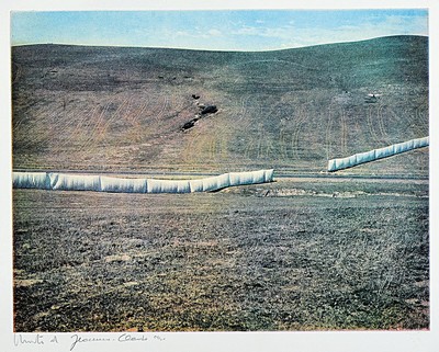 Christo, 1935 - 2009, Heliogravur auf BFK Papier, handsigniert und num. 54/60, sign. von Christo und Frau Jeanne, ca. 40 x 50 cm, Rahmen: 61 x 71
