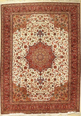 Täbriz 50 RAJ, Persien, ca. 40 Jahre, Korkwolle, ca. 345 x 250 cm, EHZ: 2 (guter Zustand), edel und dekorativ.