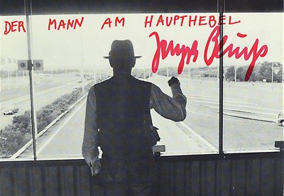 Joseph Beuys, 1921-1986, Der Mann am Haupthebel, 1985 Hrsg. Edition Staeck Heidelberg, unter Glas, Rahmen, 10 x 15/ca. 23.5 x 29 cm
