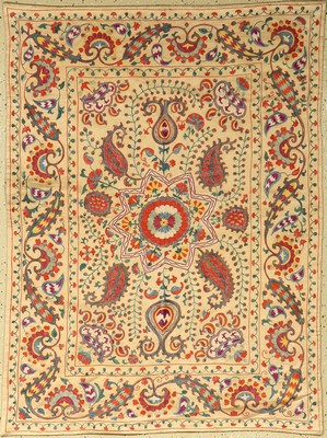 Uzbek Susani (Lakai Design), ca. 10 Jahre, reine Naturseide, ca. 129 x 96 cm, EHZ: 2