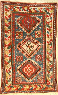 Kasak antik, Kaukasus, 19.Jhd., Wolle auf Wolle, ca. 208 x 134 cm, Adlerschnabel Bordüre, EHZ: 2-3