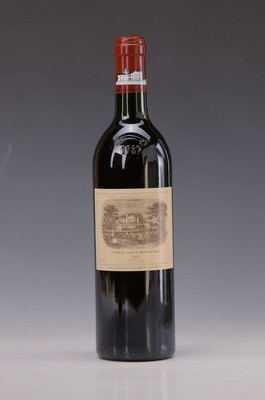 1 Flasche 1985 Chateau Lafite Rothschild, Pauillac, Premier Grand Cru Classe, 75cl, top shoulder, orig. Kapsel mit Aufdruck und Prägung, nicht ...