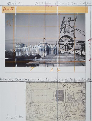 Christo, 1935-2009, "Wrapped Reichstag". Projekt für Berlin, Farboffset, handsign., zwischen doppeltem Plexiglas gerahmt, gesamt ca. 74x54 ...