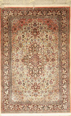Ghom Seide, Persien, ca. 40 Jahre, reine Naturseide, ca. 160 x 105 cm, EHZ: 2