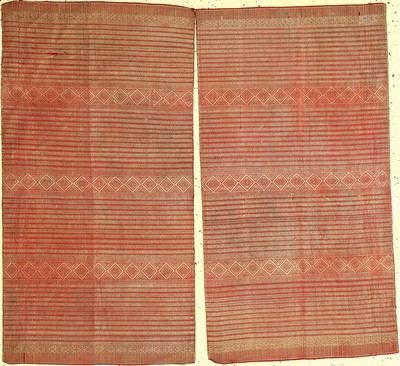 Sehr feines metallbroschiertes indonesisches "Zeremonial-Textil" antik, Indonesien, Ende 19.Jhd., Metall auf Seide. Sehr feine und ...