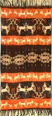 Indonesisches Sumba "Ikat" alt, Indonesien, um 1920, Baumwolle. Seltenes und sehr dekoratives Ikat-Tuch der Einheimischen in typischer ...