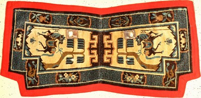 Seltene Kansu "Sattelauflage" antik (Pferde), Westchina, Mitte 19.Jhd., Wolle geknüpft auf Baumwolle. Rare Sattelauflage aus Westchina ...