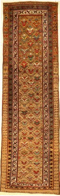 Seltene Sarab "Galerie" antik (Kamelwolle), Nordwestpersien, 19.Jhd., Kamelwolle/Wolle geknüpft auf Wolle. Außergewöhnlicher Sarab mit ...