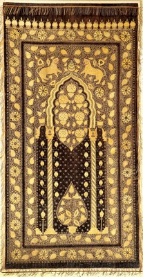 Seltene indische "Metallstickerei" antik, Indien, Mitte 19.Jhd., Metallstickerei auf Seiden-Samt. Dekorativer indischer Wandbehang mit ...