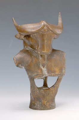 Gernot Rumpf, geb. 1941 Kaiserslautern, Minotaurus, Bronzeskulptur, Unikat, mit Widmung an Herrn und Frau Olbrich auf der Rückseite, diese nur noch ...