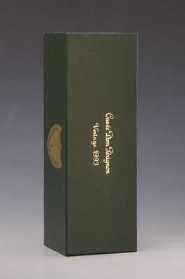 1 Flasche 1993 Cuvée Dom Pérignon Champagner, ca. 75 cl, 12,5% Vol., sehr guter Erhaltungszustand, in original versiegelter Schatulle