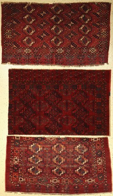 (3 Lots) Kizelayak "Tschowals" Fragmente antik, Turkmenistan, Mitte 19.-Ende 19.Jhd., Wolle auf Wolle, EHZ: (fragmentarische Erhaltung).