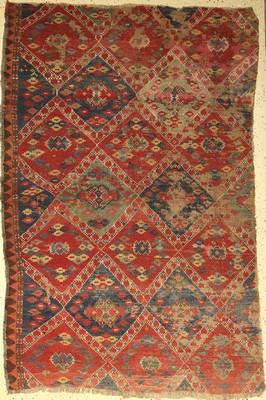Früher Ersari "Hauptteppich" antik (Fragment), Turkmenistan, um 1800 oder früher, Wolle auf Wolle, ca. 195 x 130 cm, EHZ: (Fragment). ...