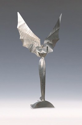 Reinhard Stubenrauch, Nike, Skulptur/Stehlampe, Metall gebürstet, Elektr. nicht geprüft, H. ca. 142cm
