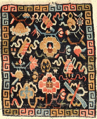 Shigatse "Goyul" antik, Südtibet, um 1910, Wolle auf Wolle, ca. 74 x 60 cm, selten, Sammlerstück, EHZ: 3-4 (Alters und Gebrauchsspuren).