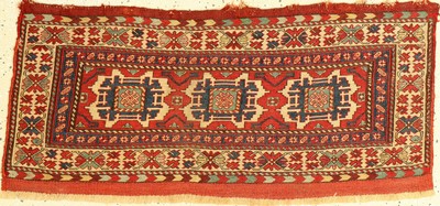 Schahsavan "Mafrash-Seite" antik (Lesghi Stern), Persien, Ende 19.Jhd., Wolle auf Wolle, ca. 98 x 45 cm, EHZ: 2. Rarität
