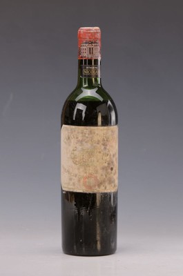 1 Flasche Chateau Margaux 1966, Premier Grand Cru Classé, 75cl, Füllstand upper mid shoulder, Etikett partiell verschmutzt, aus einer privaten ...