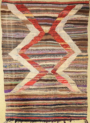 Marokkanische Kelim, (Boucheroite), um 1960 aus gebrauchten Textilien wie Wolle,Garn,Kunstfasern und anderen Textilmaterialien, ca, 223 x 160 cm, ...