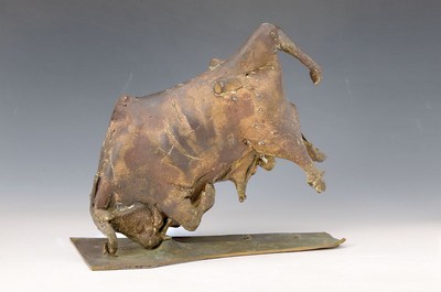 Thomas Duttenhoefer, geb. 1950 Speyer, Bronzeskulptur, "Stürzender Stier", Unikat, monogram., sign., dat. 91, ca. 36x33x16 cm