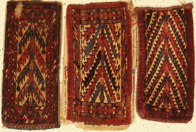 Konvolut aus 3 Pfeiltaschen, Turkmenistan, 19.Jhd, Wolle auf Wolle, Je, 45 x 25 cm, EHZ: 3-4