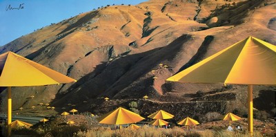 Christo, geb. 1935, "The Umbrellas", Poligrafa 1991, Offsetlitho, handsign., ca. 99x50 cm