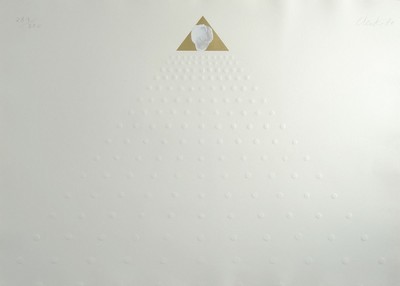 Günther Uecker, geb. 1930, Prägedruck, "Die Spitze der Pyramide (1980)", Goldfolie mit Daumenabdruck des Künstlers in weißer ...