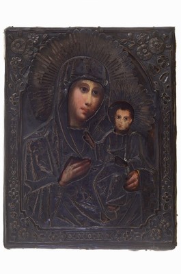 Ikone mit Silberoklad, Russland, dat. 1874, 84er Silber, gepunzt AR, Mutter Gottes mit Jesuskind, umlaufende Blumeneinfassung, Oklad leicht verbeult, ...