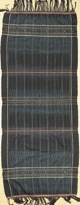 Sumba Ikat alt, Indonesien, um 1950, Baumwolle, ca. 205 x 88 cm, EHZ: 2