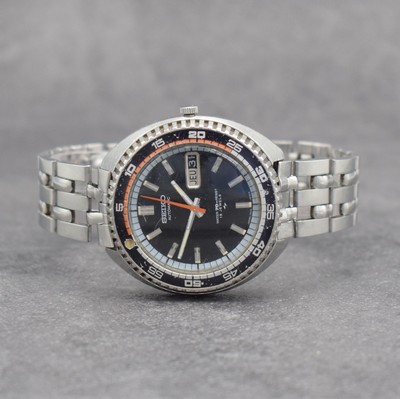 Konvolut: 3 Seiko Armbanduhren in Stahl, Japan 1970er Jahre, alle Automatik, alle Böden verschr., 1 x Serie 5 Sports mit orig. Gliederband, ...